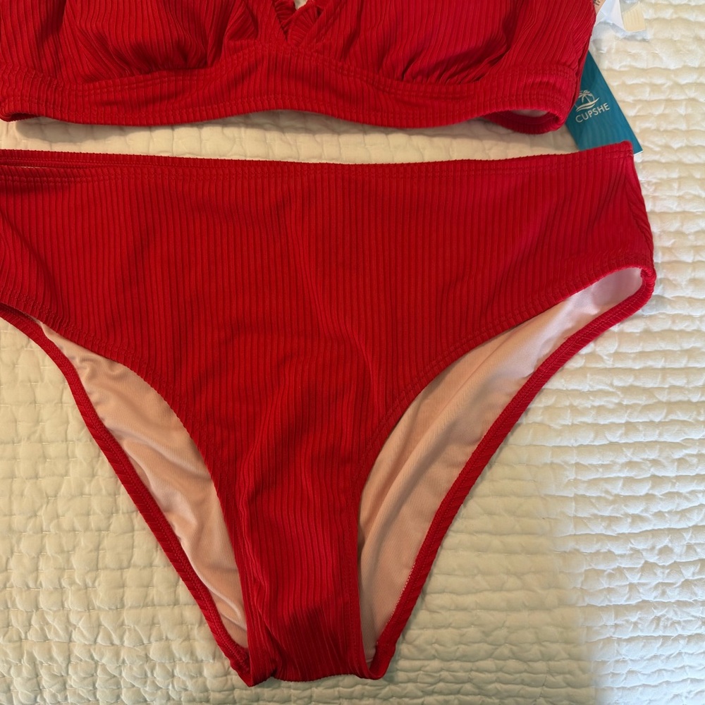 Cupshe Scarlet Ribbed Ruffle Triangle Bikini - Picture 4 of 4